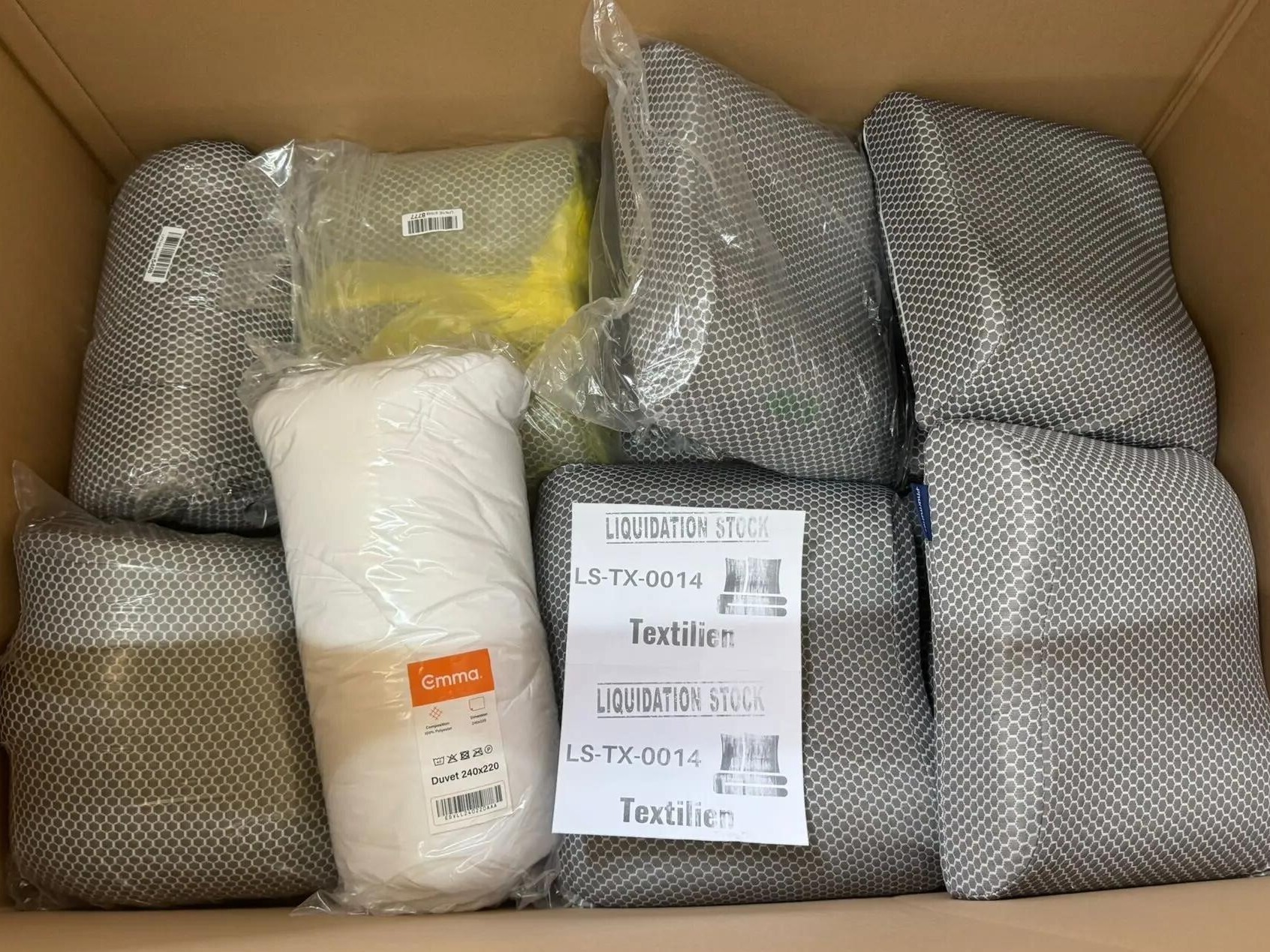 Emma Pillow, Cushions and more